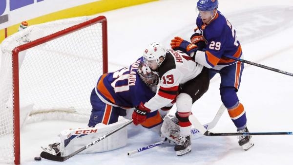 NHL: New York Islanders - New Jersey Devils