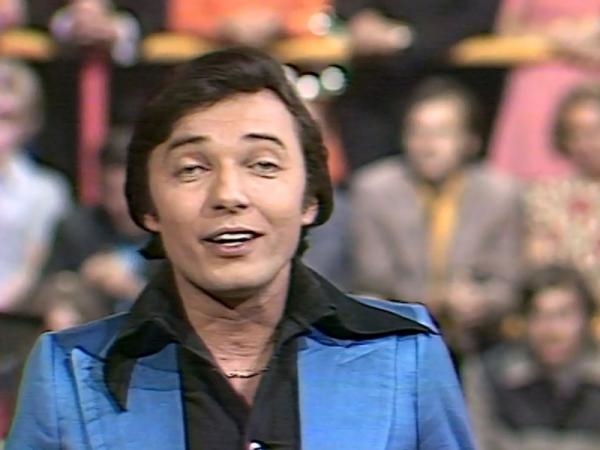 Zpívá Karel Gott