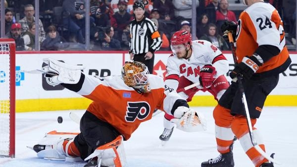 Carolina Hurricanes - Philadelphia Flyers