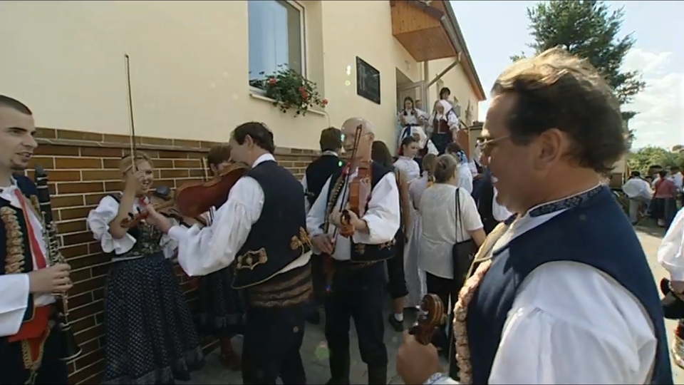 Документ Mezi festivaly