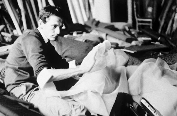Pierre Cardin: Stelesnenie modernosti