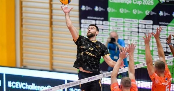 Волейбол. Суперліга. Чоловіки. Плей-офф. Півфінал. Матч 3. Епіцентр-Подоляни-Збірна України U20 - Епіцентр-Подляни. Пряма трансляція