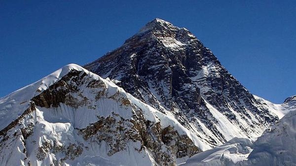 Everest 84