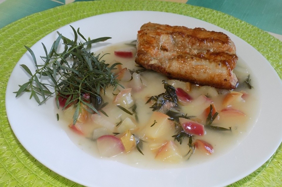 Документ Kuchyně milovníků ryb - Tokáň ze sumečka afrického s bulgurem, na způsob milovníků ryb