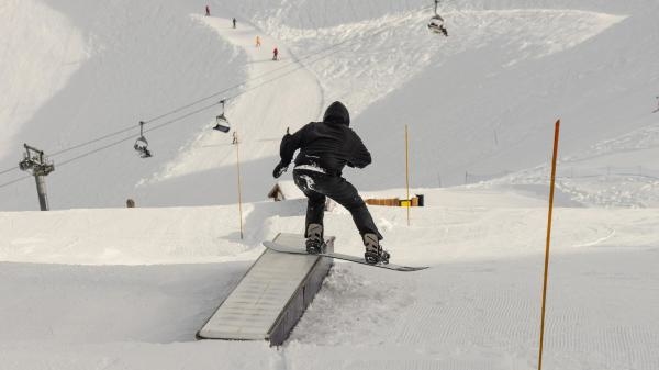 Carnival Snowboard Session