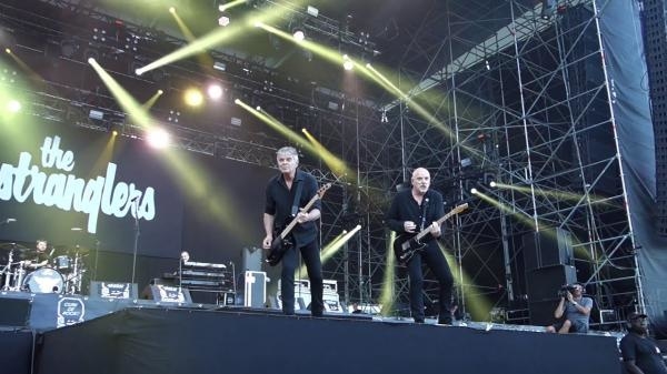 SIMPLE MINDS: LIVE AT MUSILAC