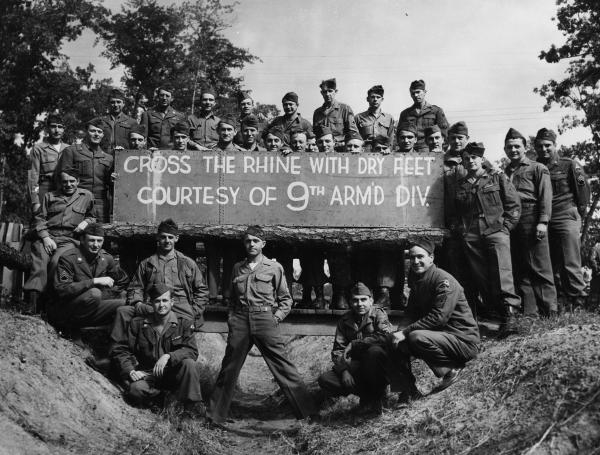 1945: Cesta k vítězství