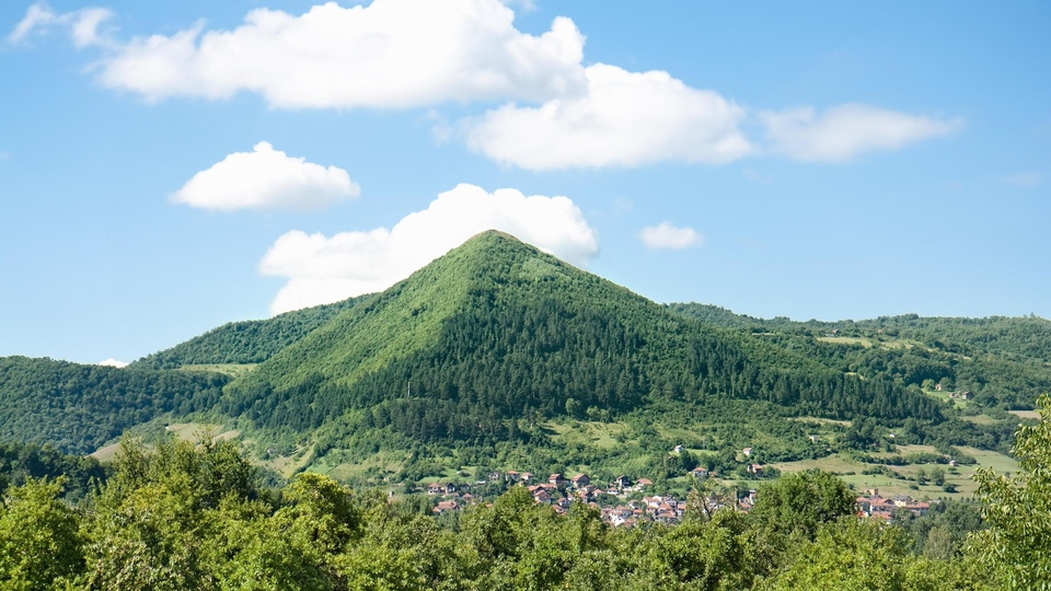 Dokumentarci Semir Osmanagić, Fenomenalna energija u Sloveniji