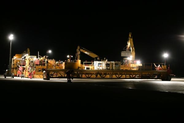 Runway 06-24