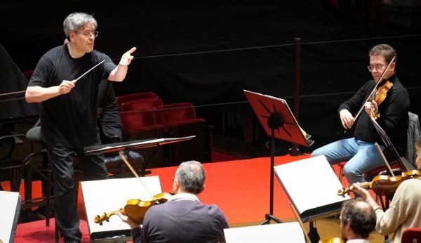 Pappano diriguje Beethovena a Schumanna