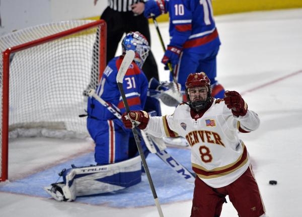 Hokej: Massachusetts Lowell - Denver