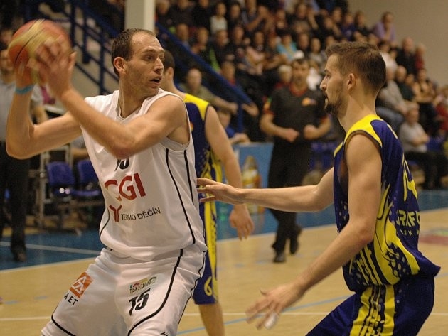Basketbal: BK ARMEX Děčín - BK Opava