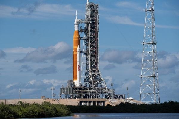 Misia Artemis: Príbeh mesačnej rakety