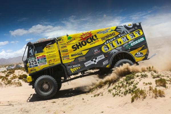Motorismus: Dakar za oponou