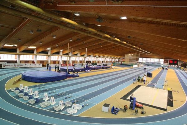 Atletika: M ČR mužů a žen v hale