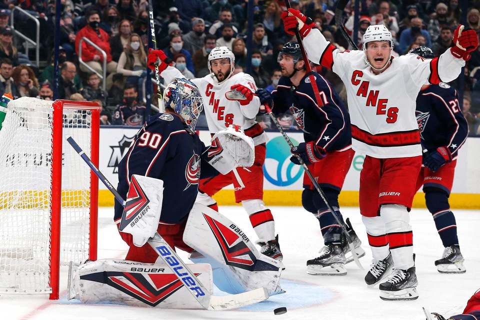 NHL: Carolina Hurricanes - Columbus Blue Jackets