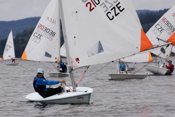 Jachting 130 let