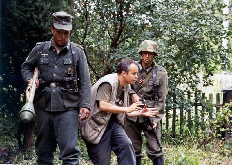 19 war documentaries from 00's online