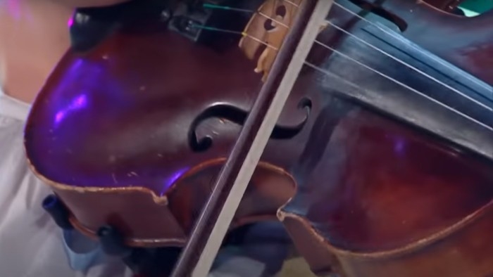 Zahraj nam, muzika, vesele