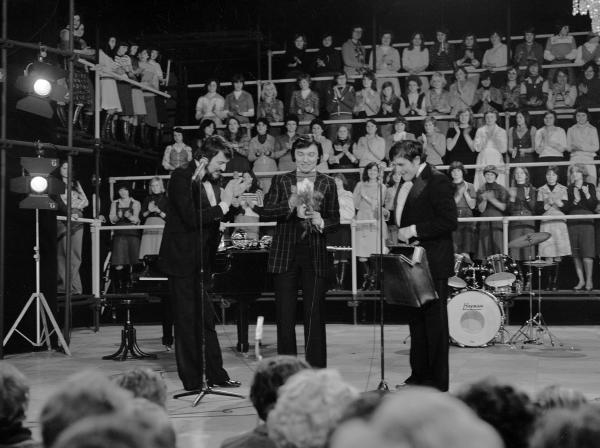 Karel Gott ve Slaném
