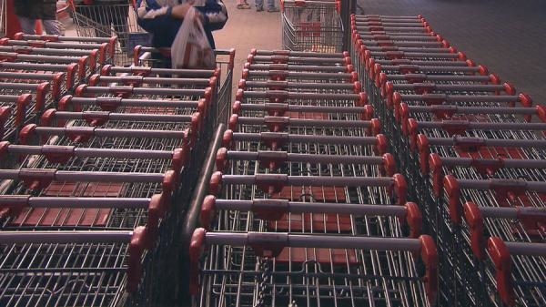 Hypermarket, jeho pán a otrok