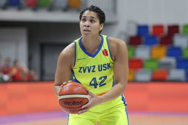 Basketbal: ZVVZ USK Praha - Basket Landes