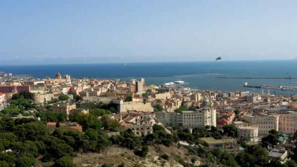 Sardinie, krásná ostrovanka