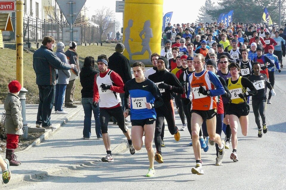 Atletika: Mezinárodní silniční běh Rohálovská 10