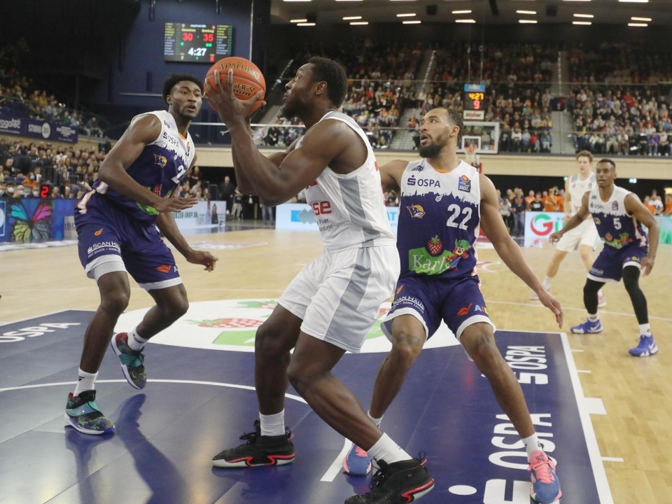 EWE Baskets Oldenburg - Rostock Seawolves