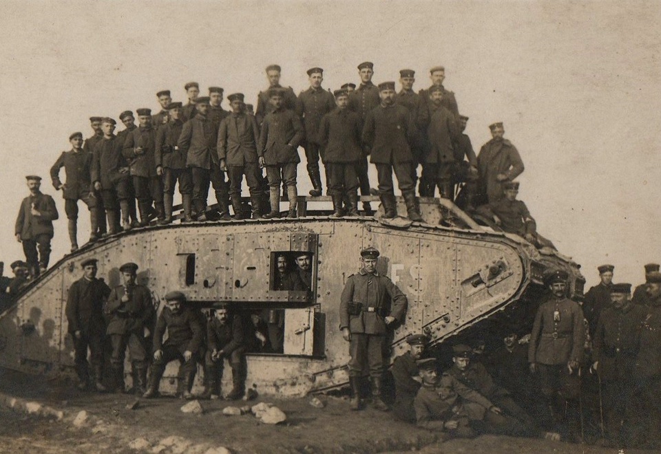 Документ Tanky v pekle bojů