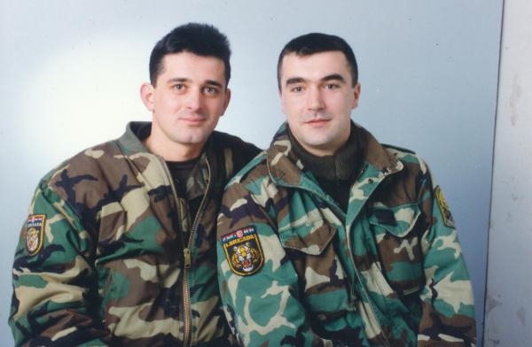 Izdrži prijatelju stižem! - Damir Tomljanović Gavran
