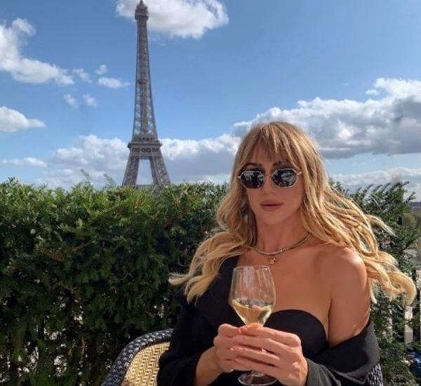 Навколо М. Париж