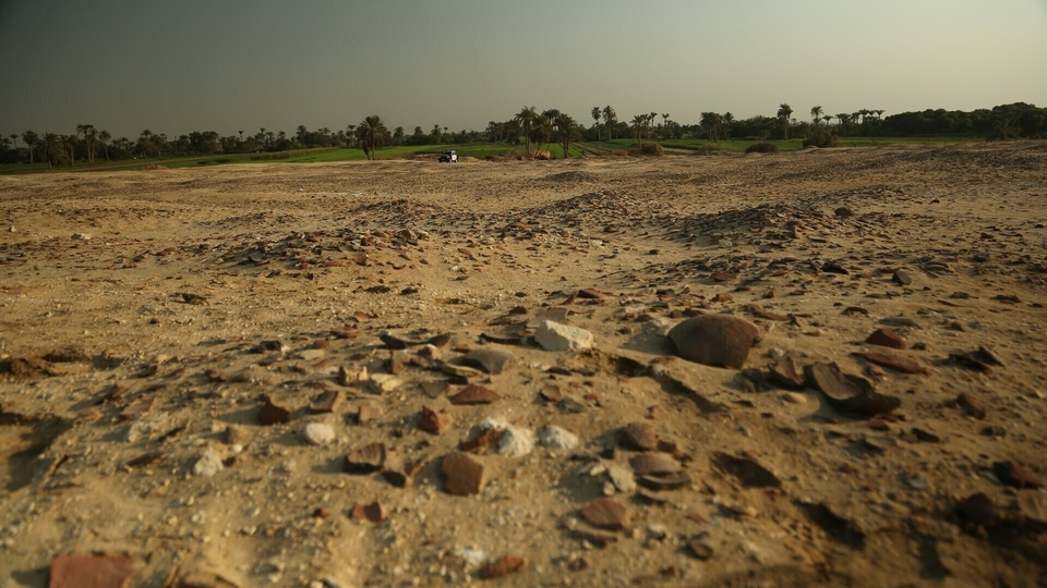 Dokument Egypte, une pyramide sur les eaux