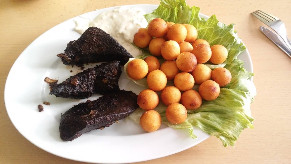 Documentary Myslivecká kuchyně - S grafičkou Judit Prihodovou -