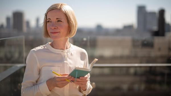 Lucy Worsley istražuje