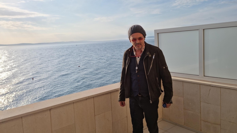 Документ Zauvijek autor