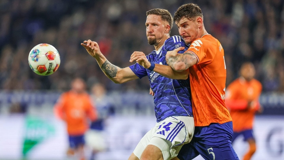 Hallescher FC - Schalke 04