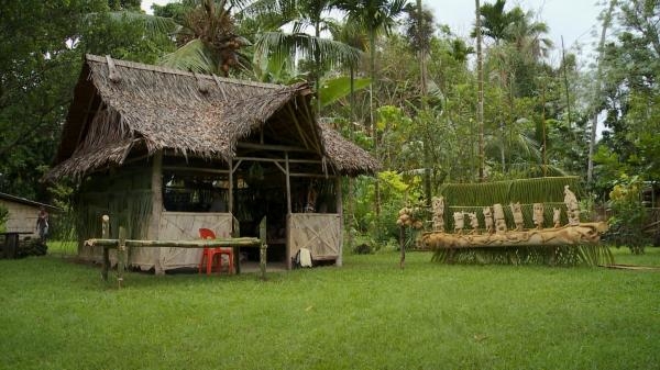 Papua-Nová Guinea, život kmenů