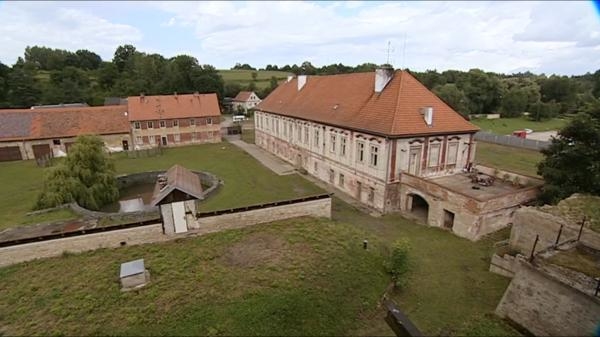Zámek Sukorady