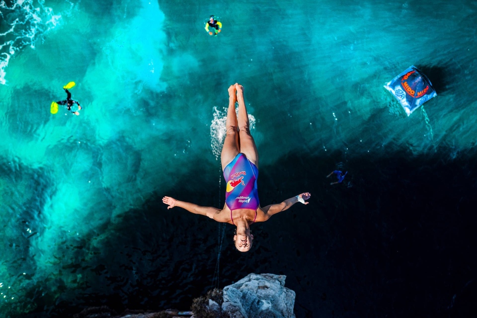 Evolution of Cliff Diving