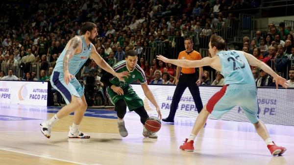 Basketbal: FC Barcelona - Unicaja Malaga