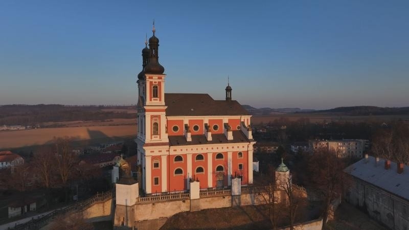 Документ Chlumek v Luži, poutní chrám Panny Marie Pomocné