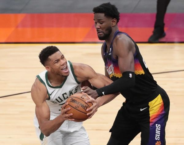 Phoenix Suns - Milwaukee Bucks