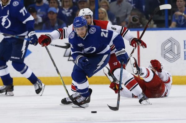 Carolina Hurricanes - Tampa Bay Lightning