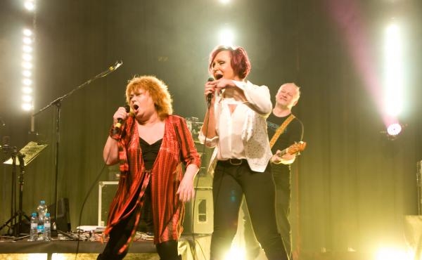 Koncert Věry Špinarové a Petry Janů