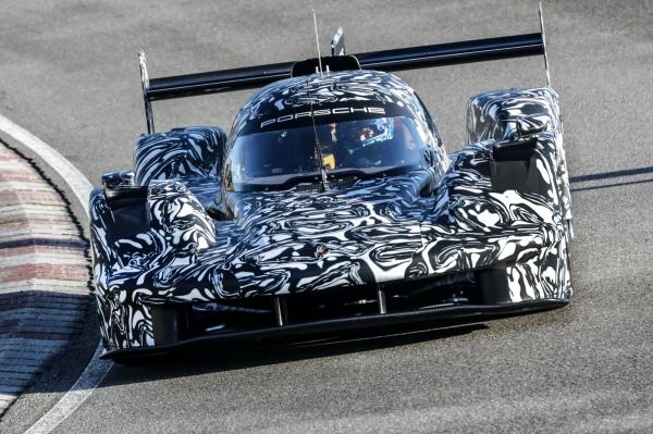 Le Mans 2023 - za oponou