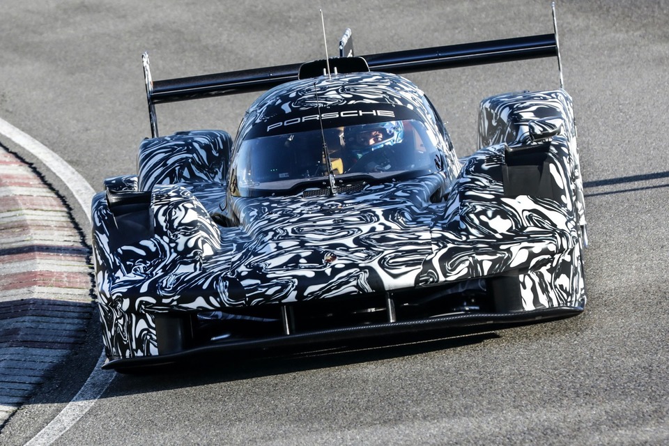 Le Mans 2023 - za oponou