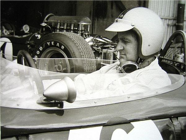 GP Legends - D.Hulme & B.McLaren
