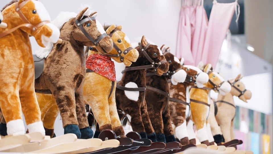 Dokument Des joujoux par milliers