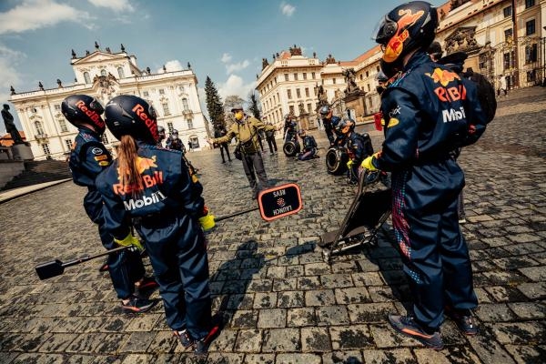 Formulí napříč Českem a Slovenskem: Jak se natáčelo From Castle to Castle?